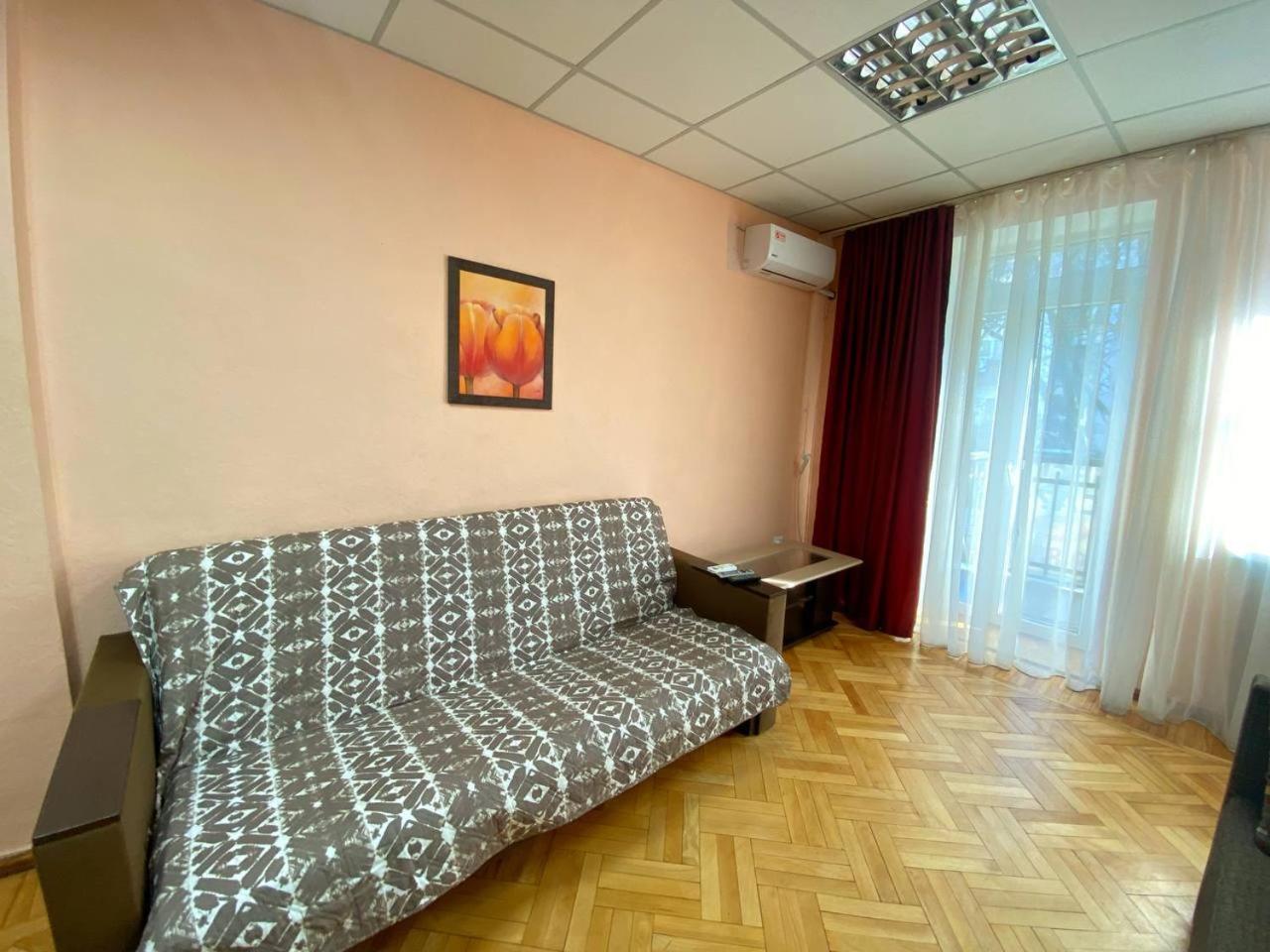 Apartments On Moskovskaja นิปโปร ภายนอก รูปภาพ