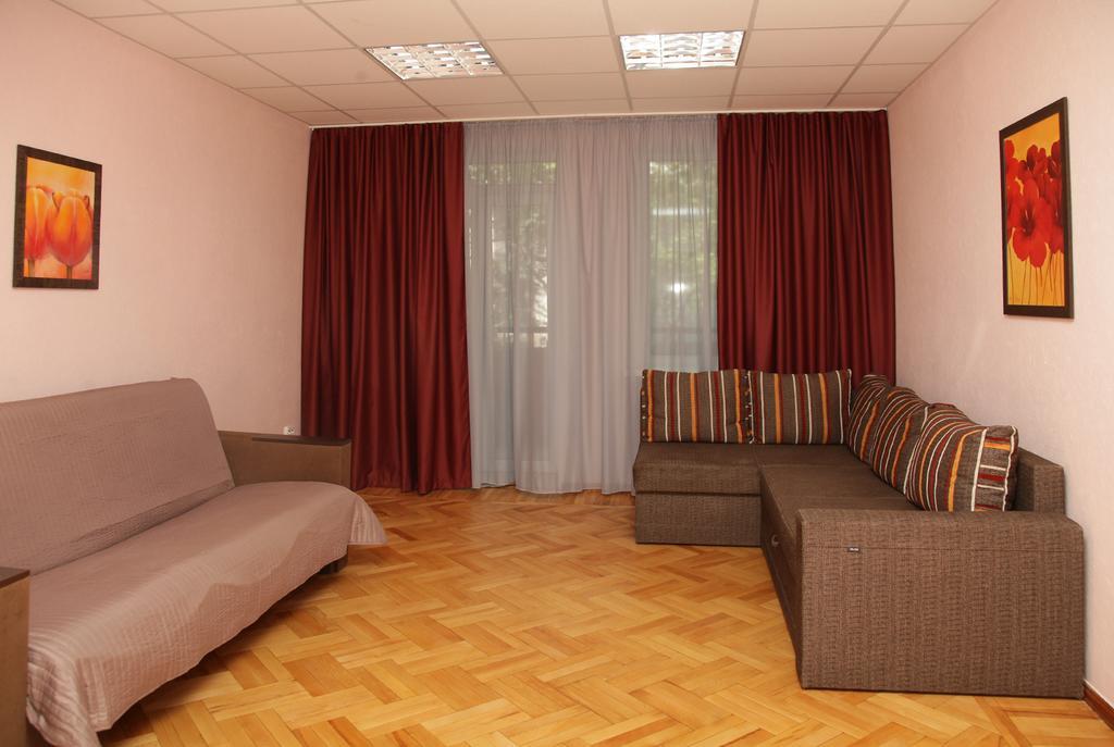 Apartments On Moskovskaja นิปโปร ภายนอก รูปภาพ